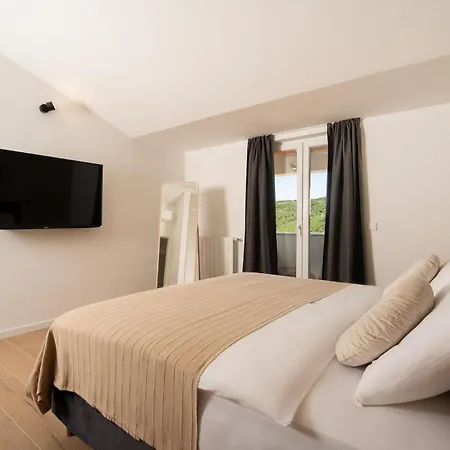 Matani Holiday home