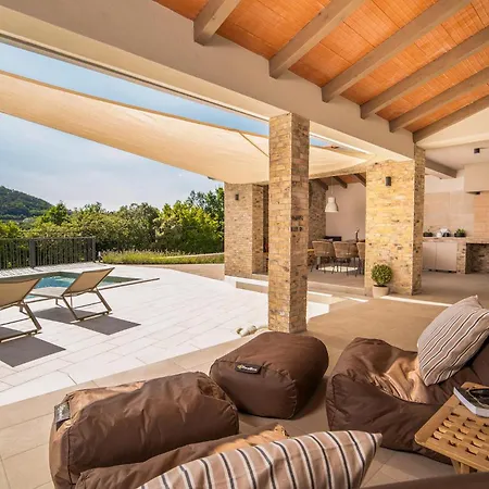 Matani Holiday home
